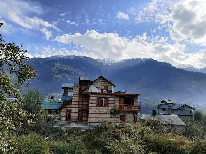Hotel Manali Morning