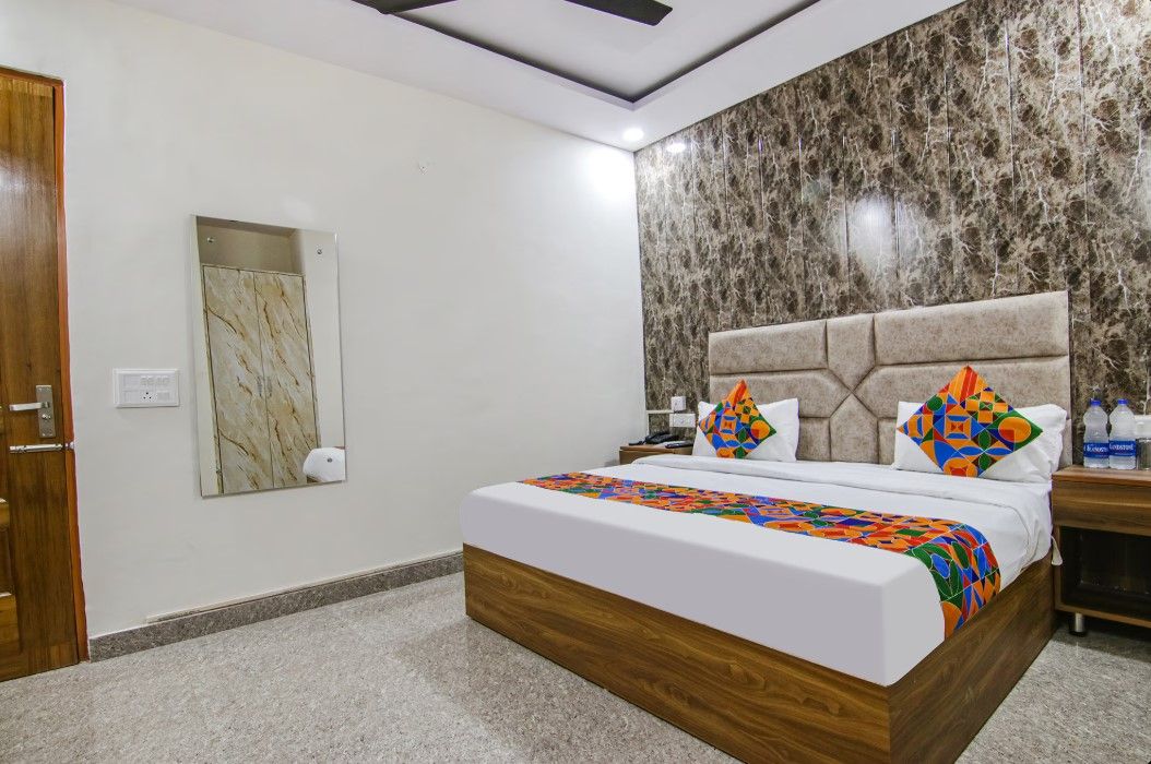 Deluxe AC Room