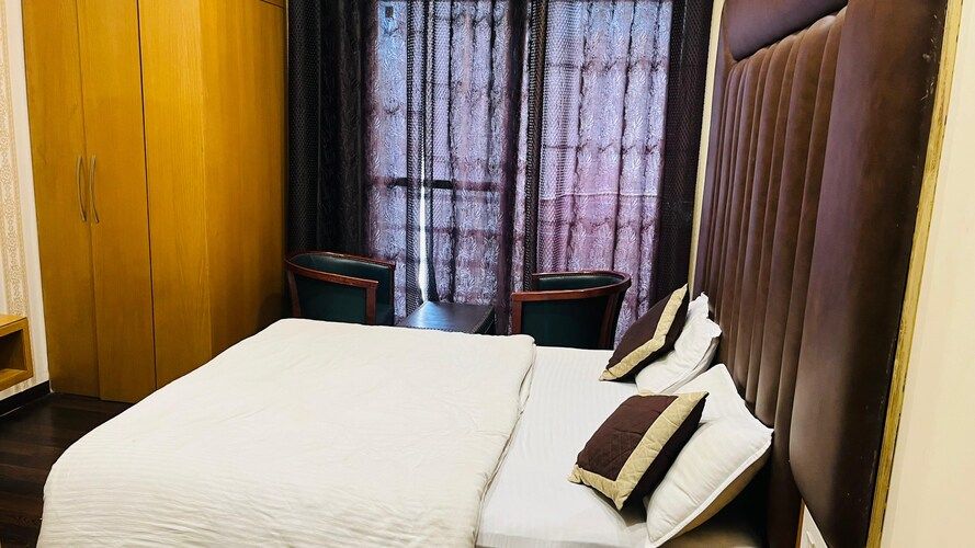 Hotel New Holiday Deluxe 3