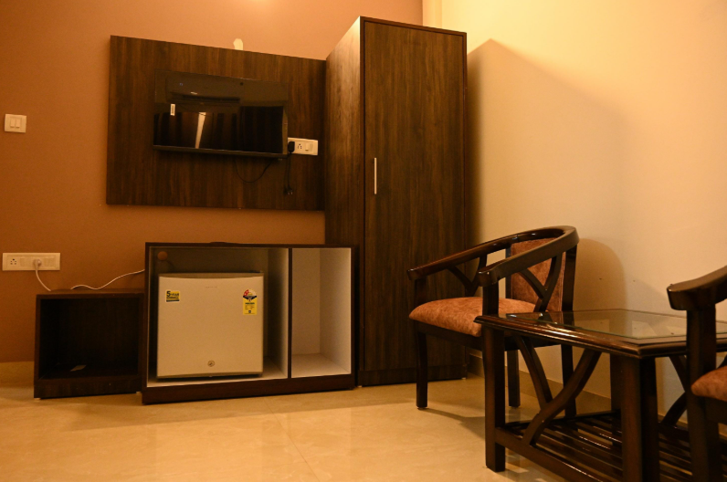 La Mer Beach Resort Deluxe Room 4