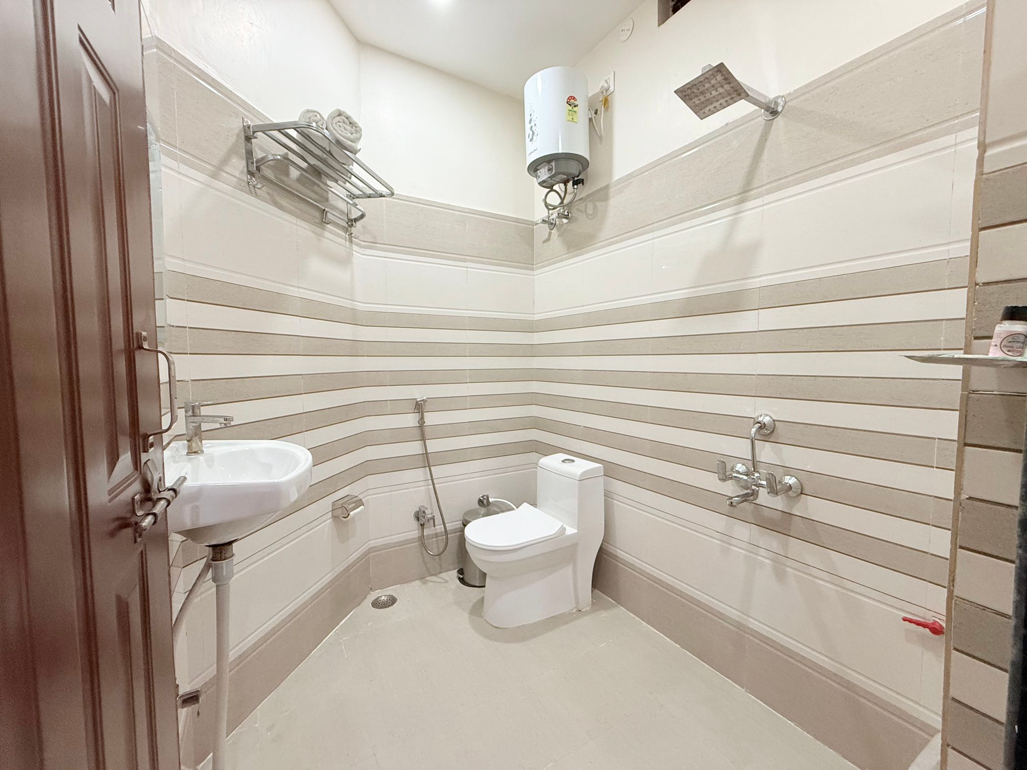 Hotel Aastha Inn Executive Room 11