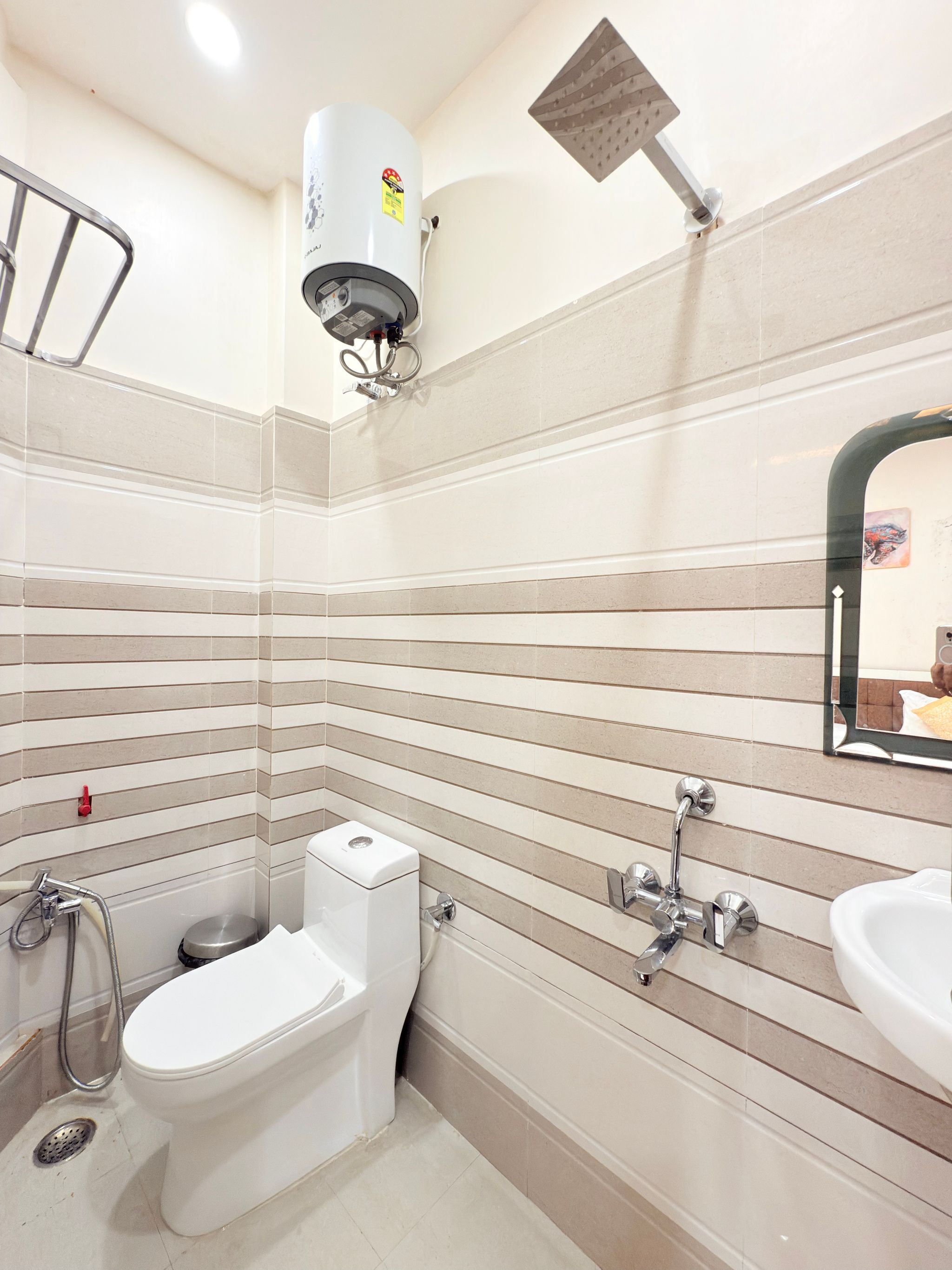 Hotel Aastha Inn Executive Room 9