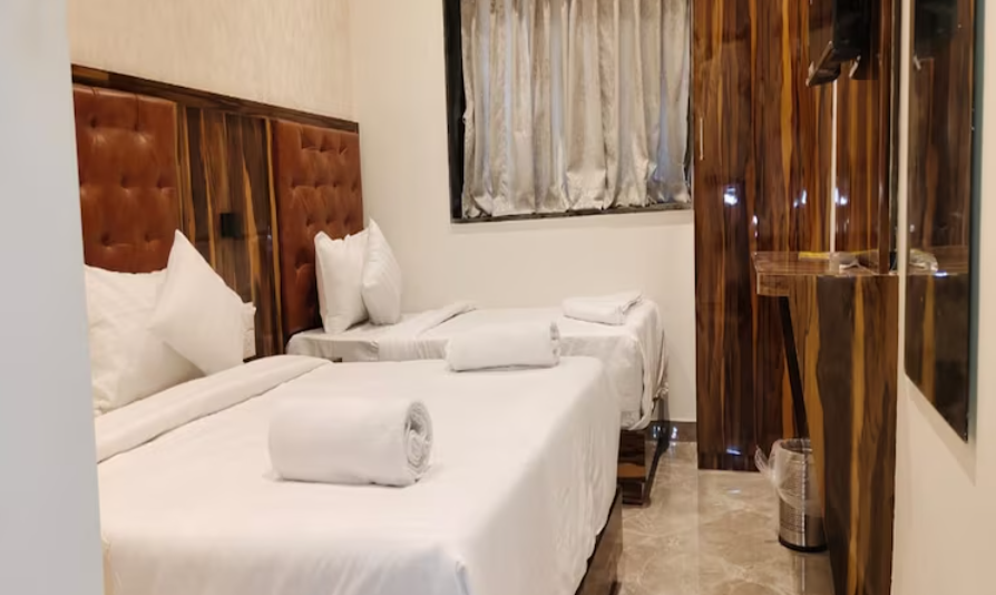 Family Deluxe Three Bed Rooms