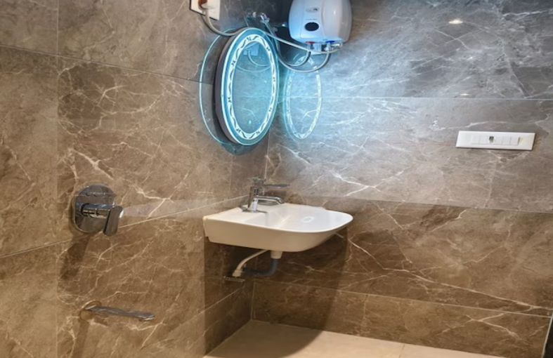  Hotel Sanjary International Classic Room 3