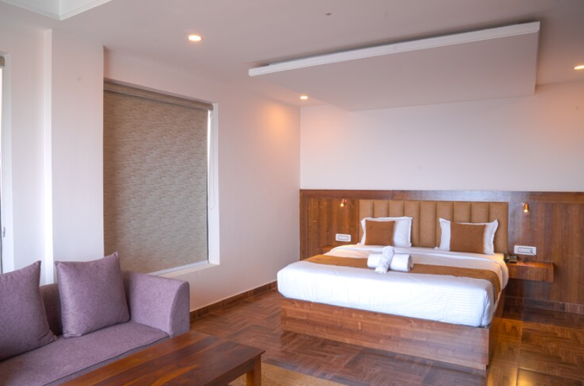 Superior Room With Balcony and Valley View