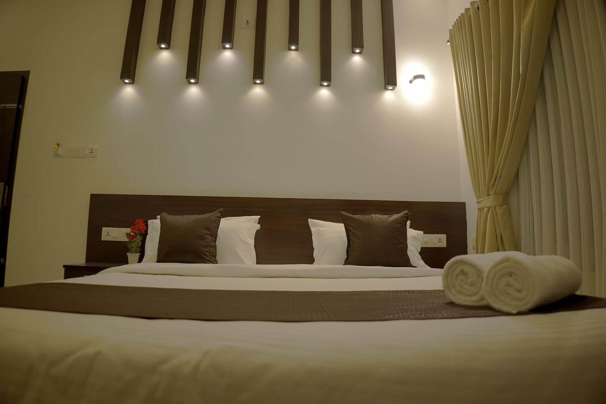 Athirapilly Green sights Deluxe Room 2