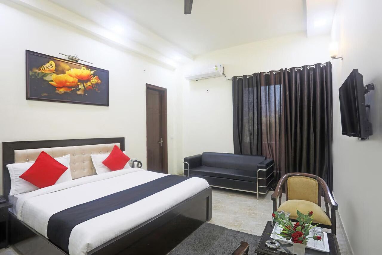 Deluxe Room with Balcony