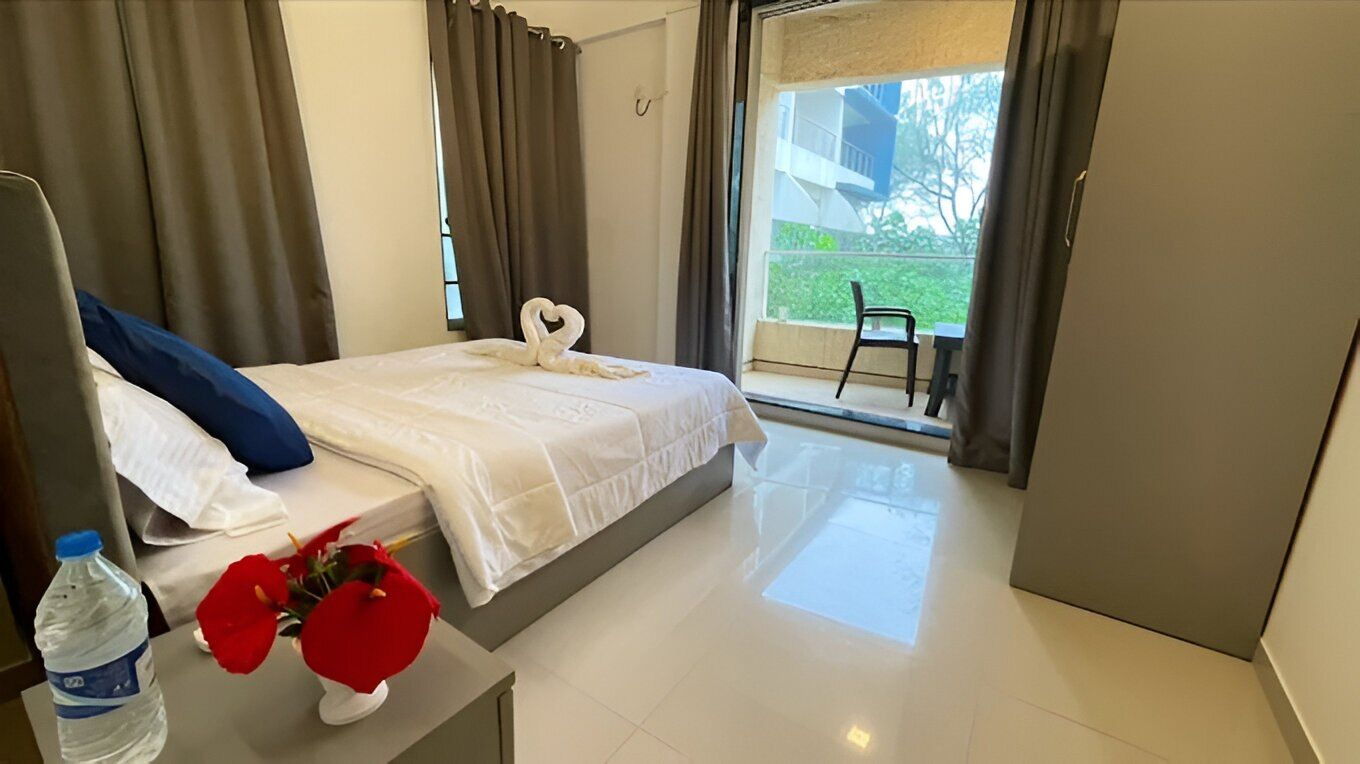 Ashwa Glory Luxury Retreat Deluxe Room 3