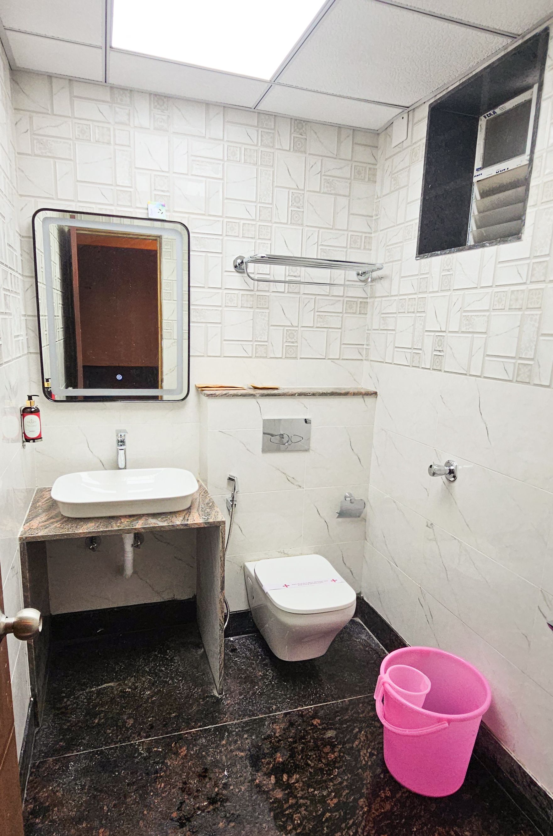 Hotel Vaishno Regal Super Deluxe Room with King Size Bed 50