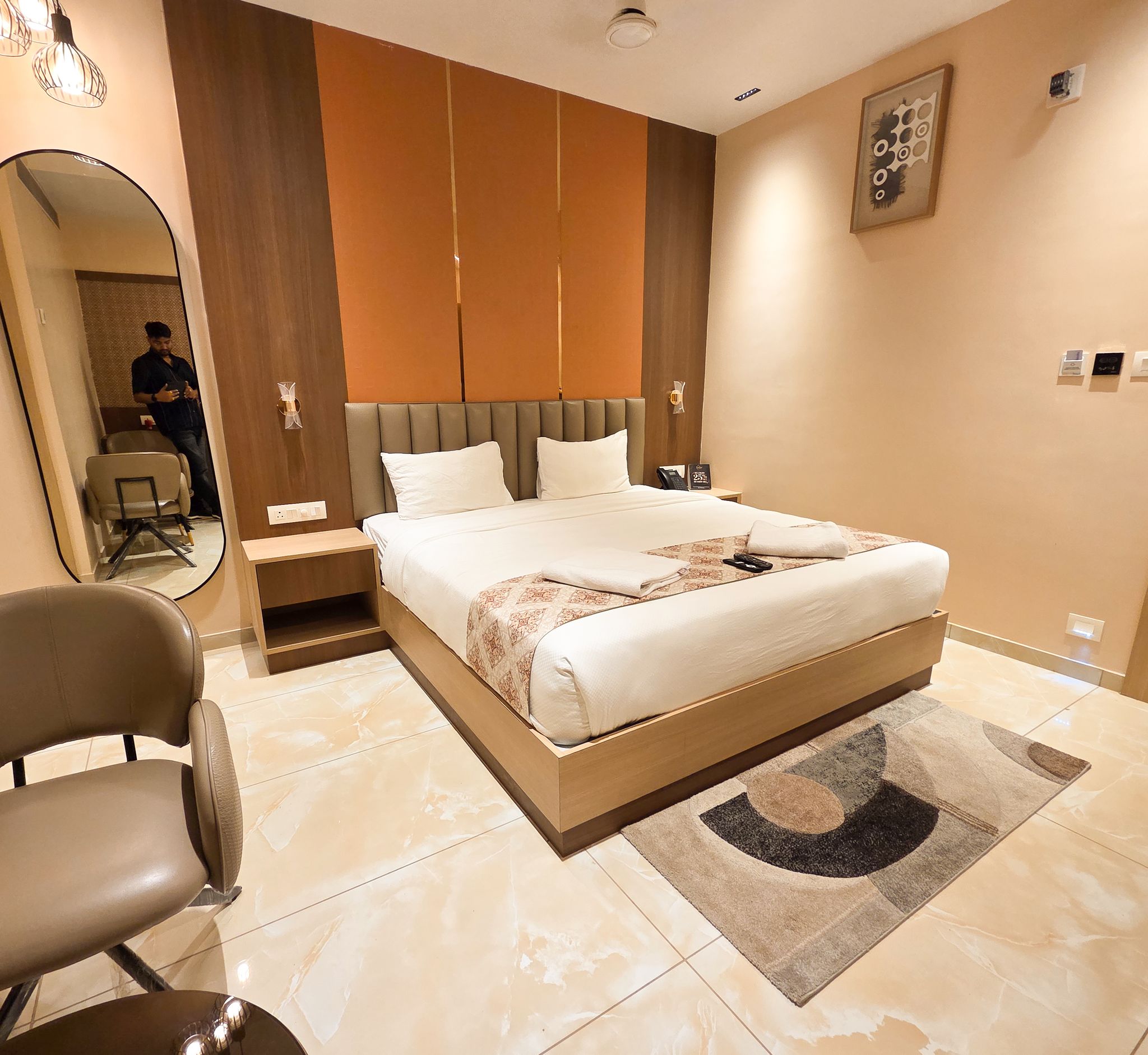 Hotel Vaishno Regal Super Deluxe Room with King Size Bed 51