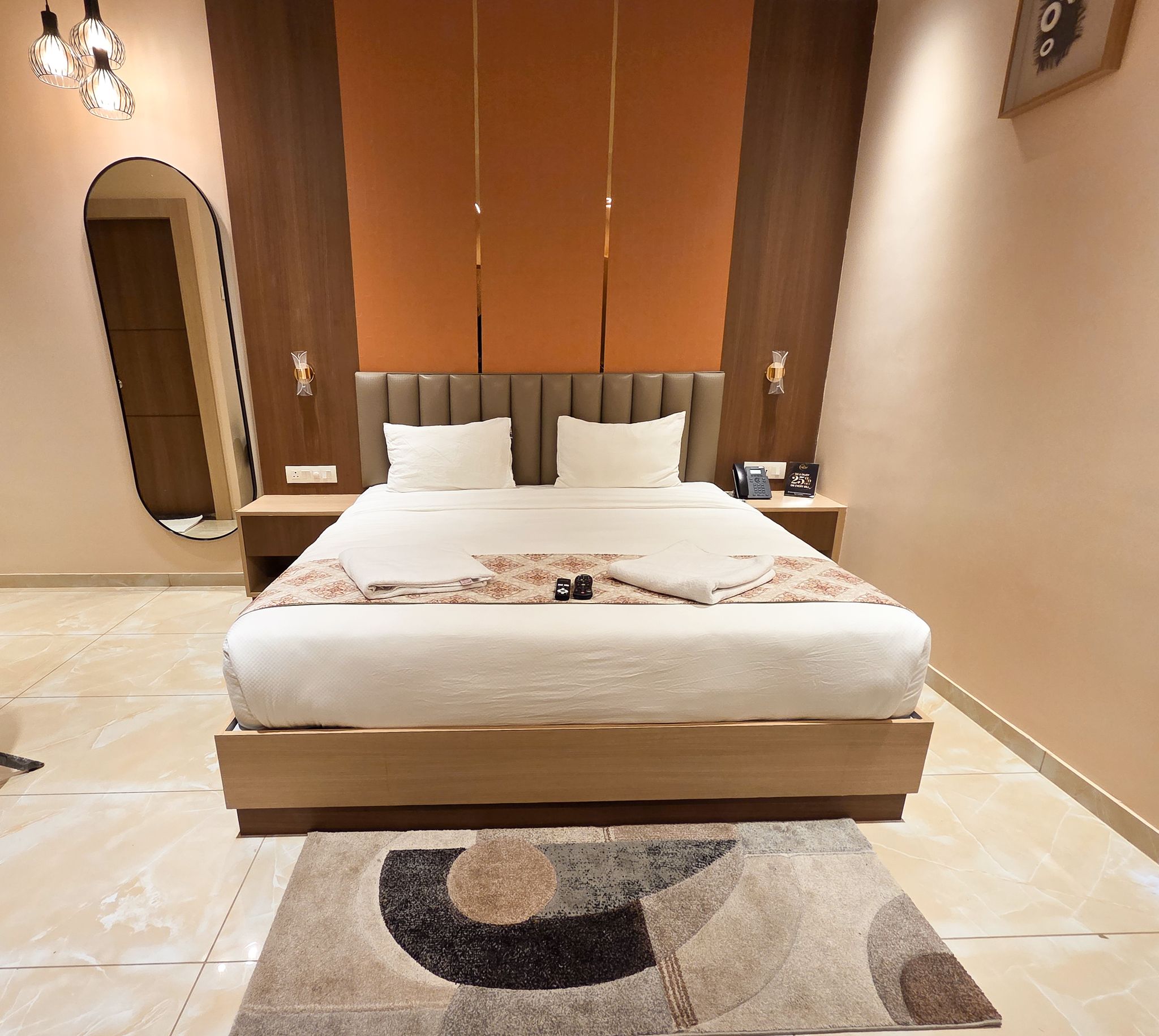 Hotel Vaishno Regal Super Deluxe Room with King Size Bed 36