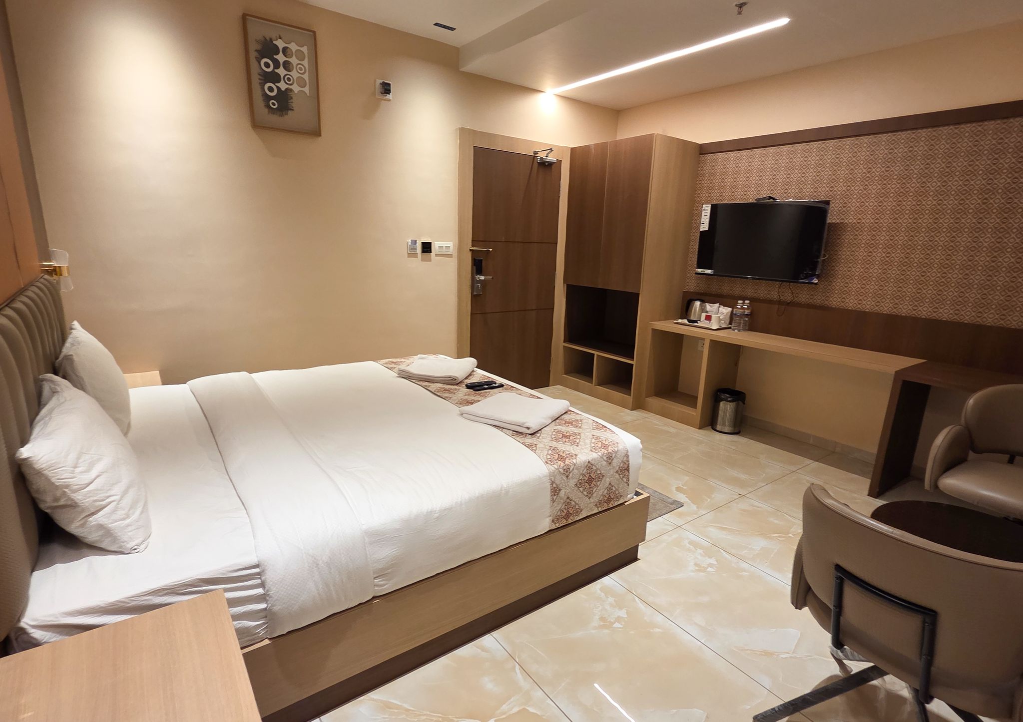 Hotel Vaishno Regal Super Deluxe Room with King Size Bed 44