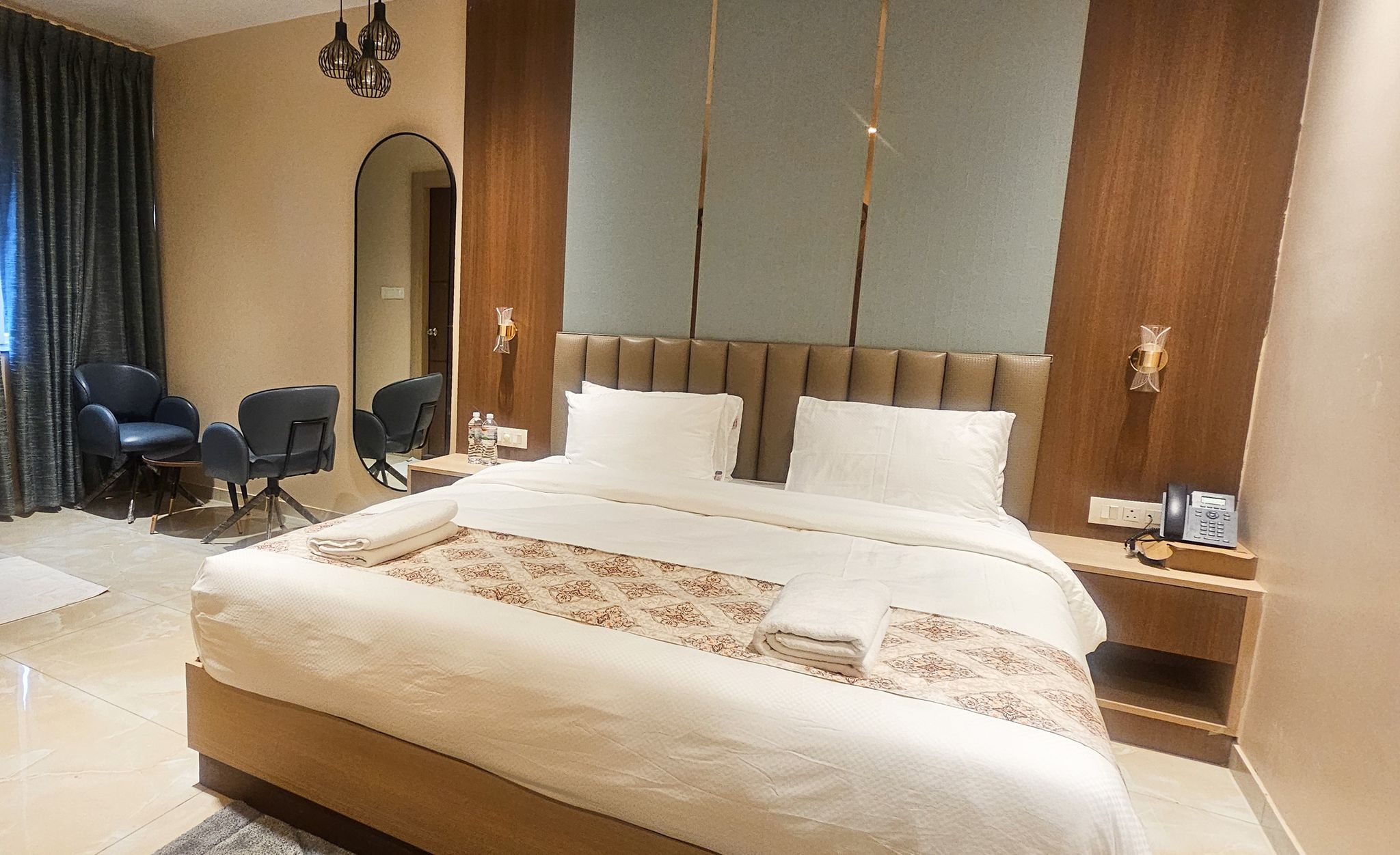 Hotel Vaishno Regal Super Deluxe Room with King Size Bed 29