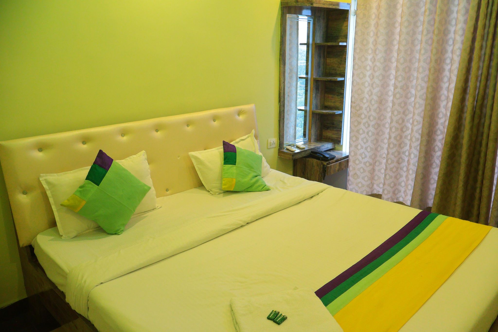 Hotel Green Valley Palace Deluxe Room