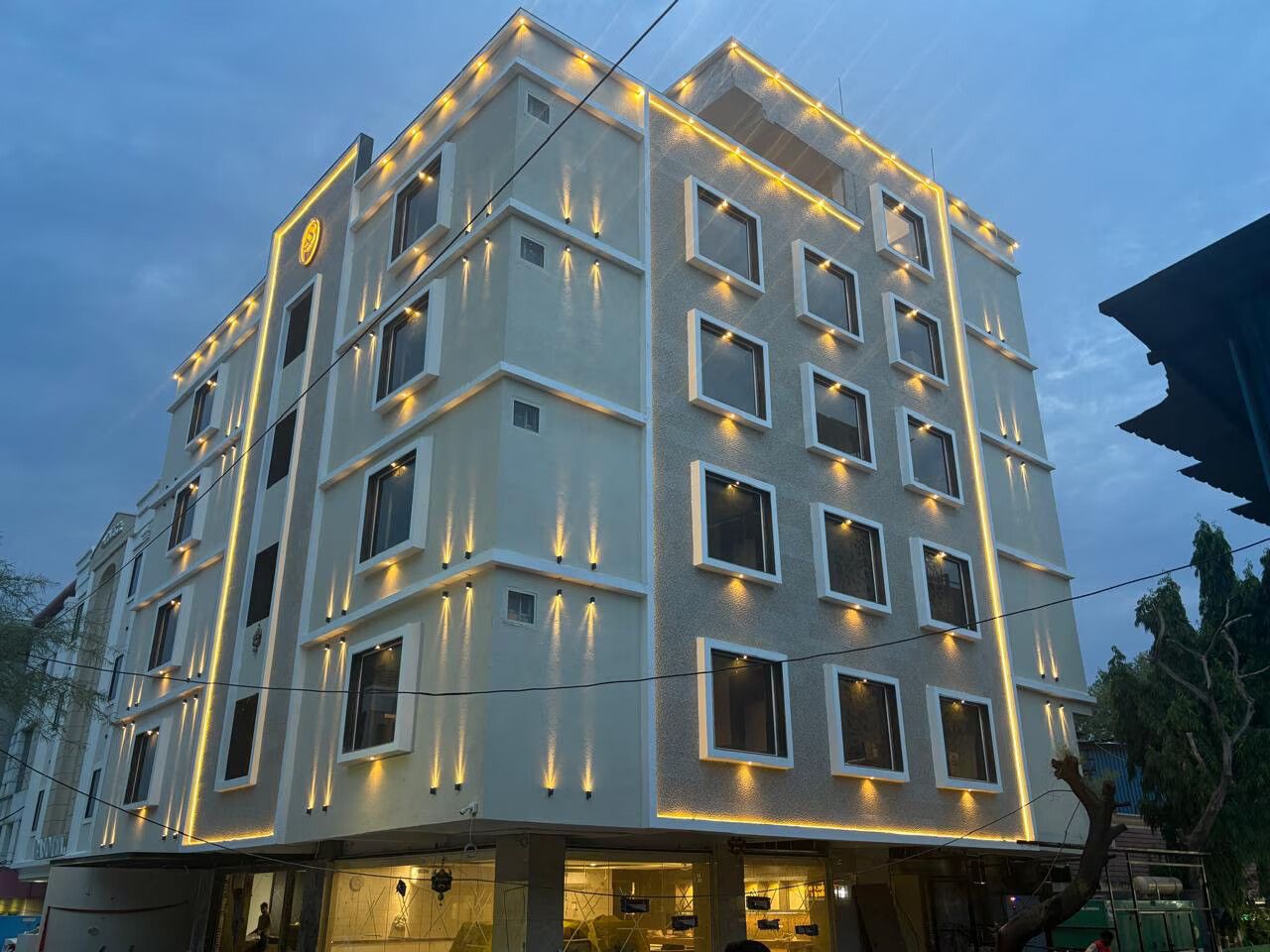 Carry Plus Hotel Indore