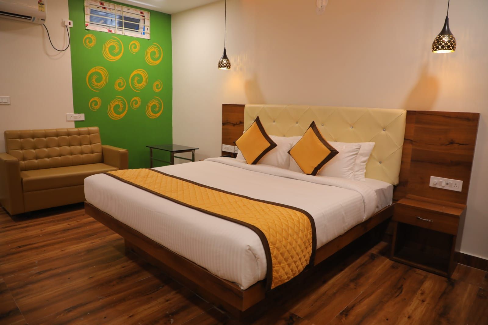 TARA RESIDENCY Premium Room