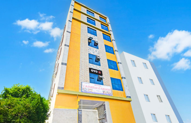 Hotel Vaishnavi Grand