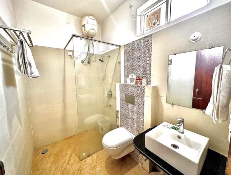 The Billing Health Resort Master Room 8