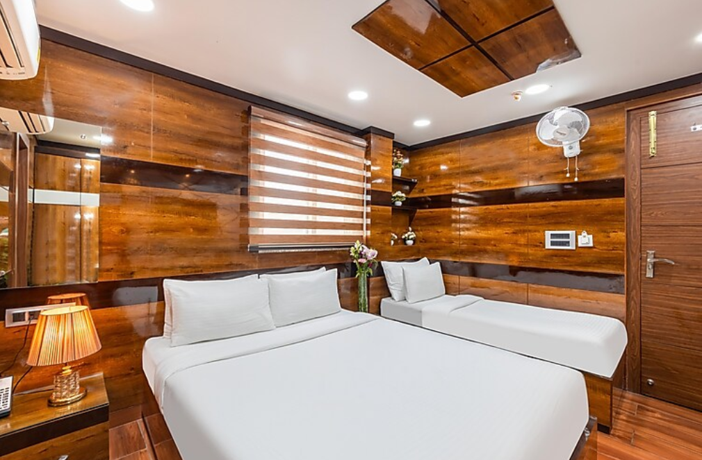 Triple Bed Room