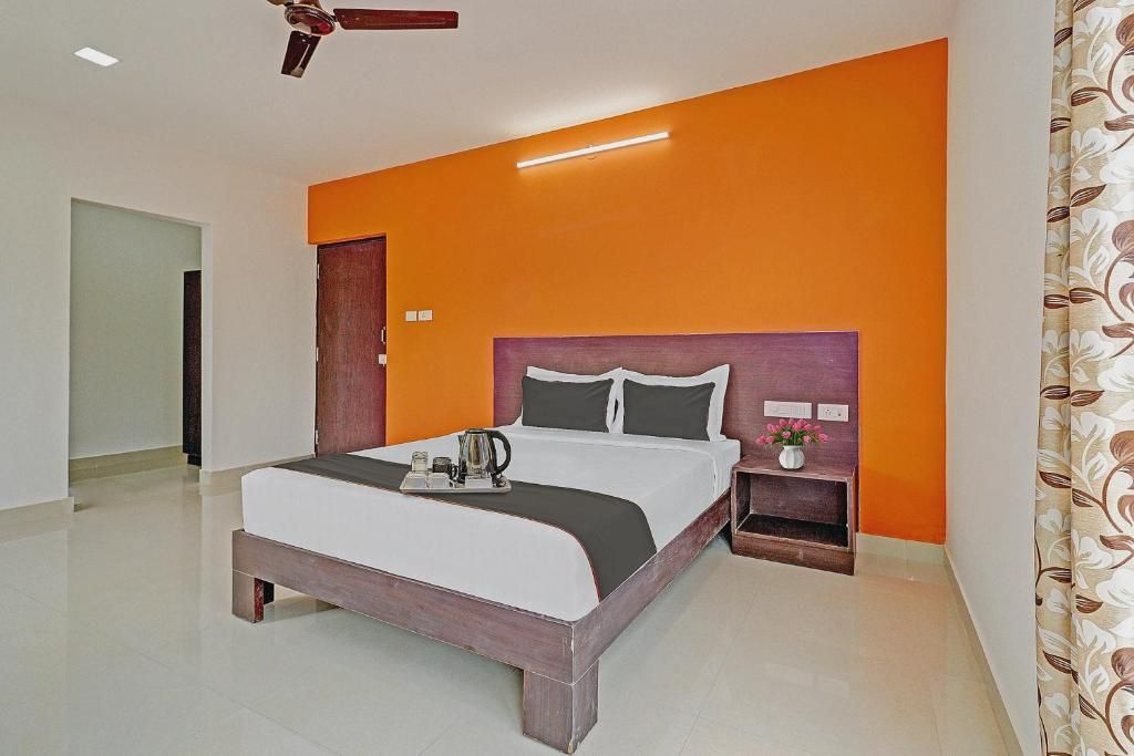 Blooms Stay Inn Near Snow City Deluxe Room