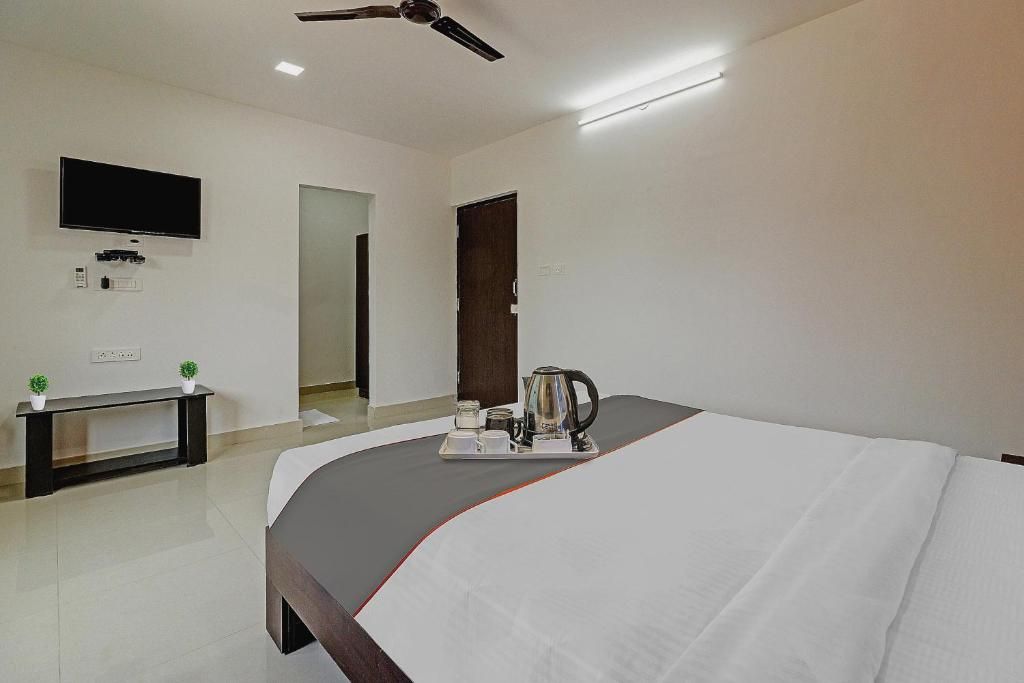 Blooms Stay Inn Near Snow City Deluxe Room 9