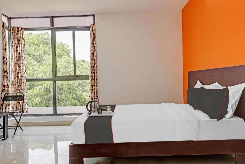 Blooms Stay Inn Near Snow City Deluxe Room 12