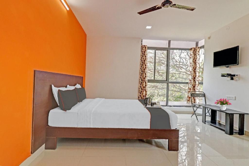 Blooms Stay Inn Near Snow City Deluxe Room 14