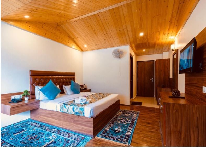 Deluxe Room With Hill View