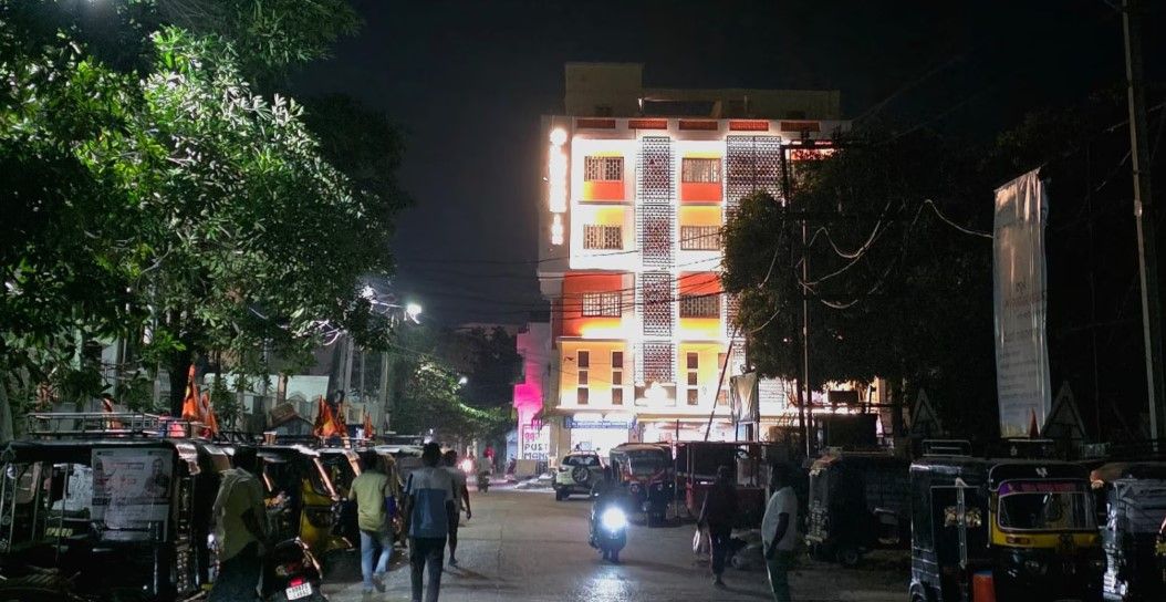 Hotel Luxe Inn