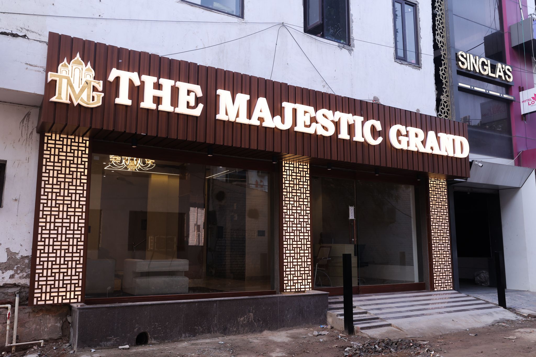 THE MAJESTIC GRAND