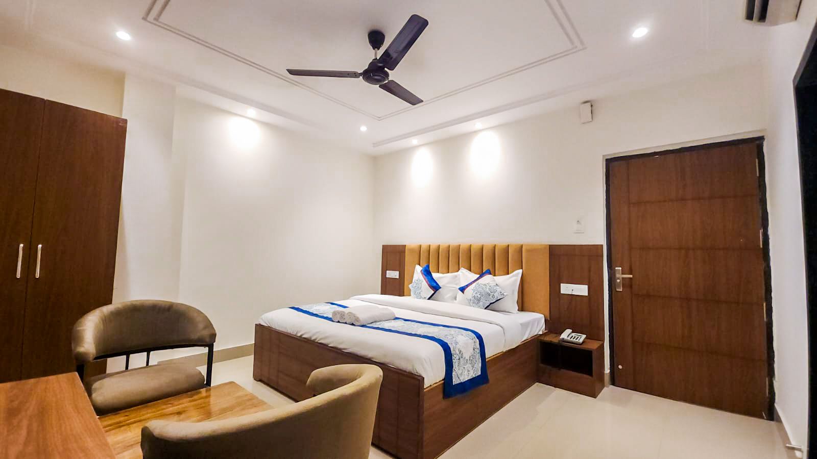 THE MAJESTIC GRAND Deluxe Room