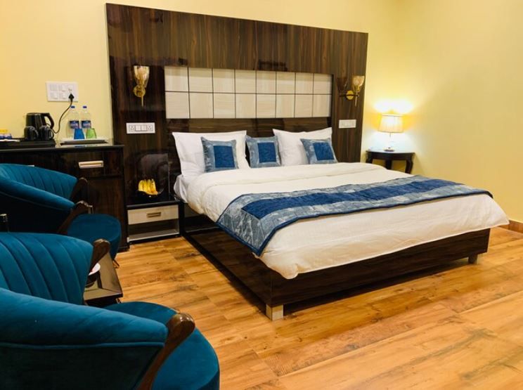 Luxurious Royal Hut