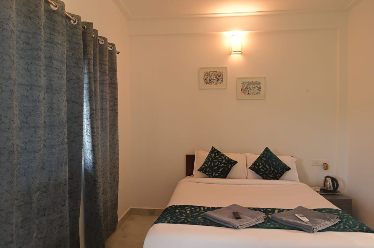 The Allan Paradise the comfort stays Super Deluxe AC Rooms 3