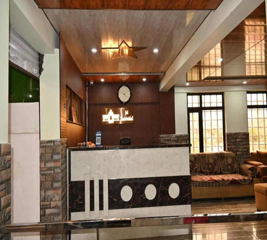 HOTEL RIVER VIEW BADRINATH