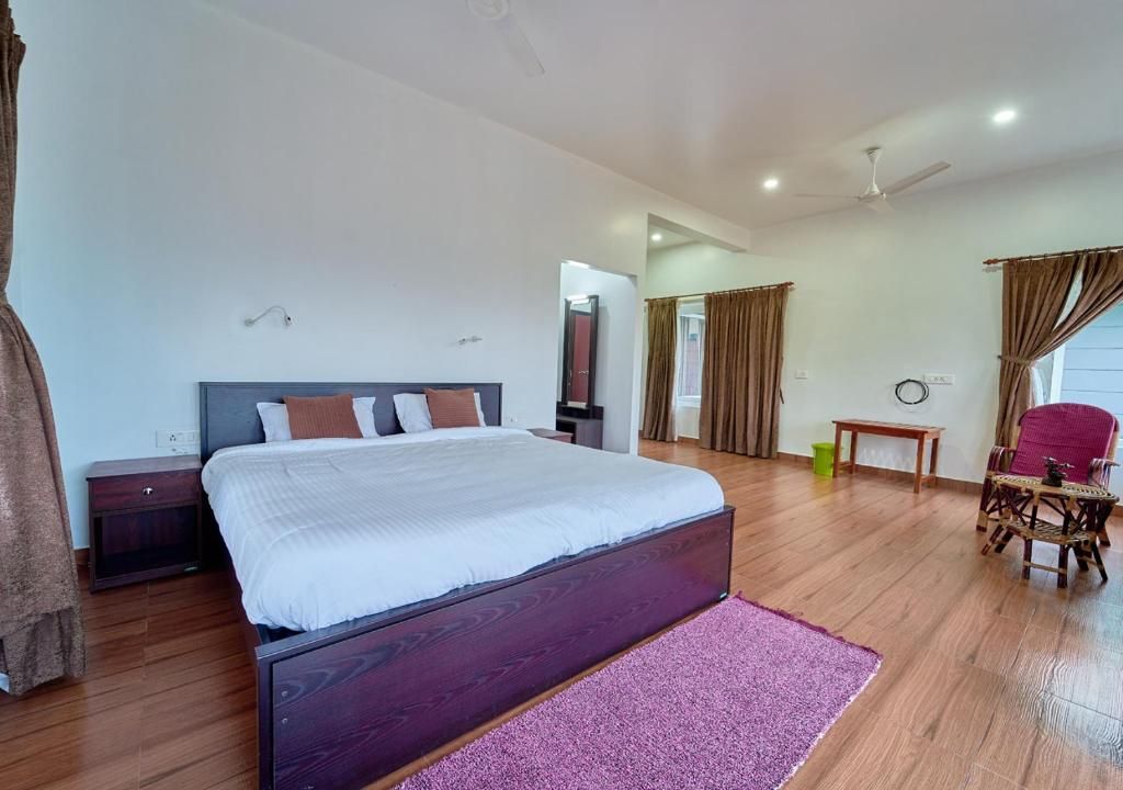 Priyas Villa Vagamon by VOYE HOMES Standard Room with Valley view 2