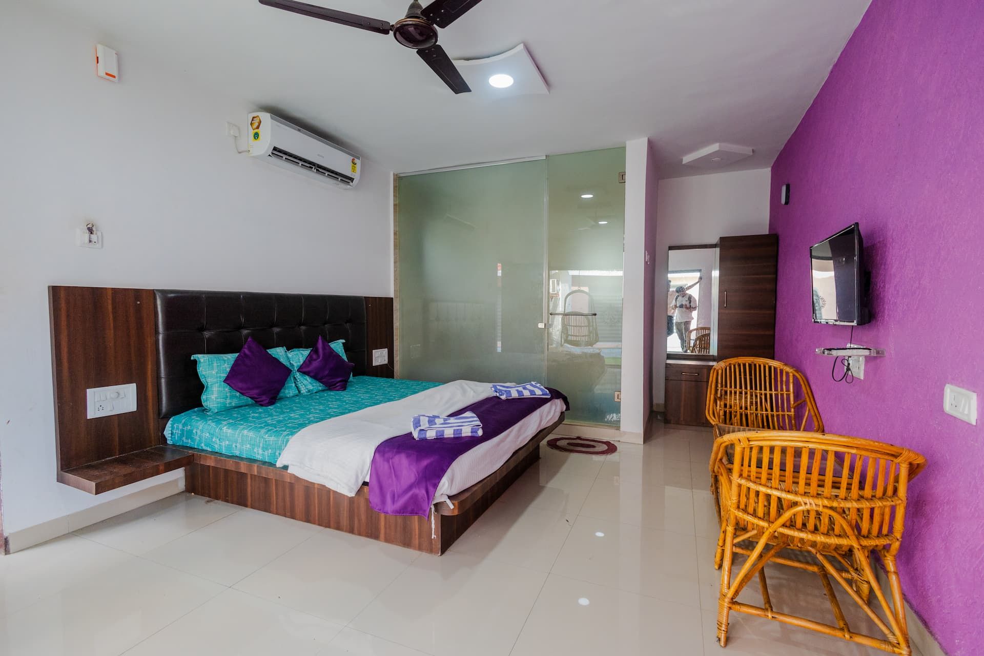 Deluxe Room with Balcony - Garden View