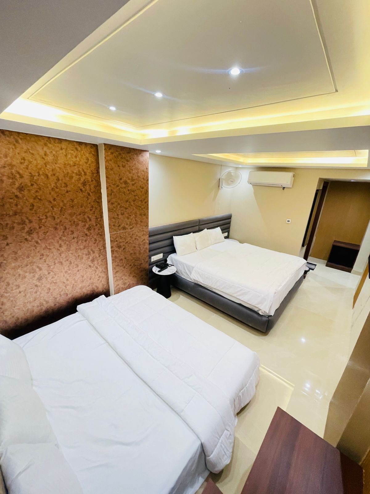 3 Bed Suite Room