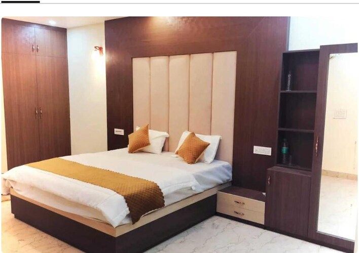 White House Noida Standard Room 5