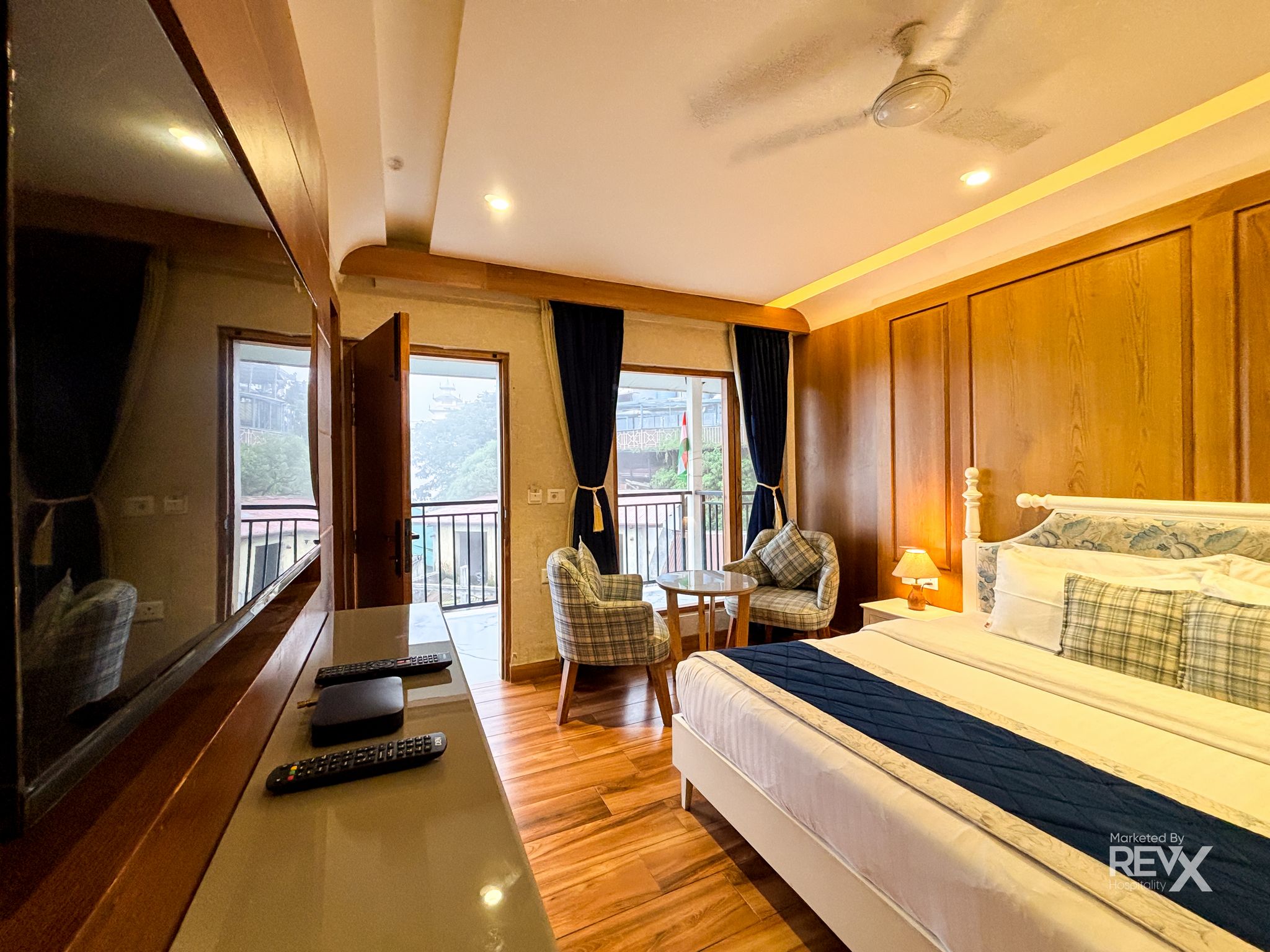  Super deluxe with common balcony