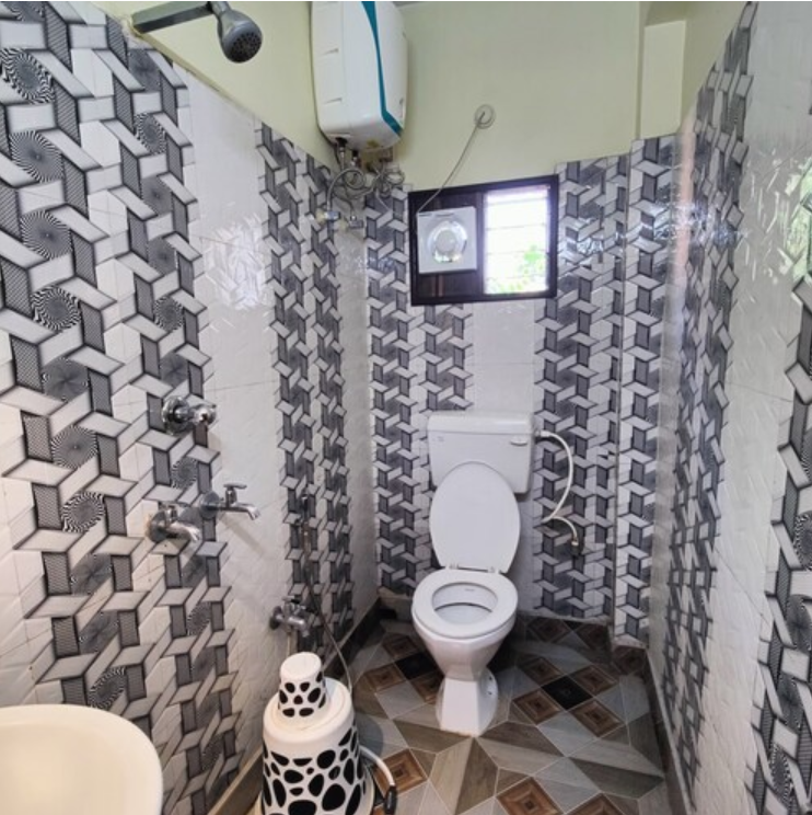 Ruby's Inn Deluxe Room 7