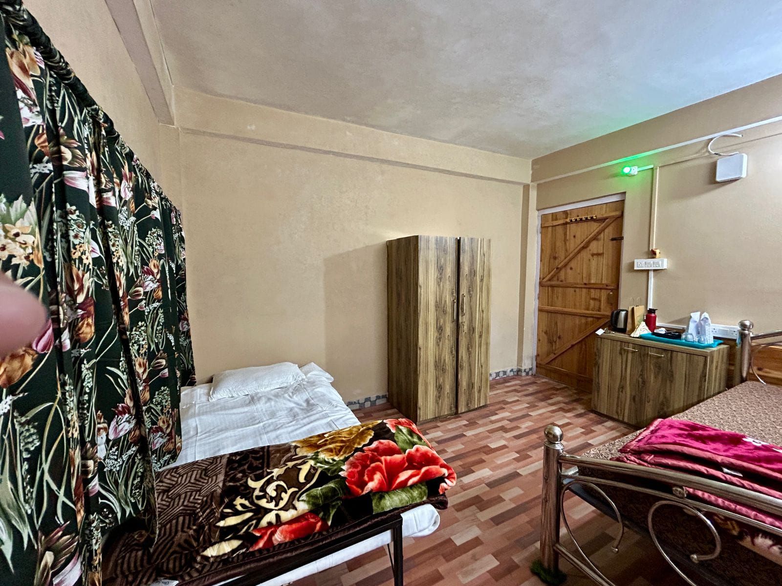 TASHI DELEK PREMIUM HOME STAY