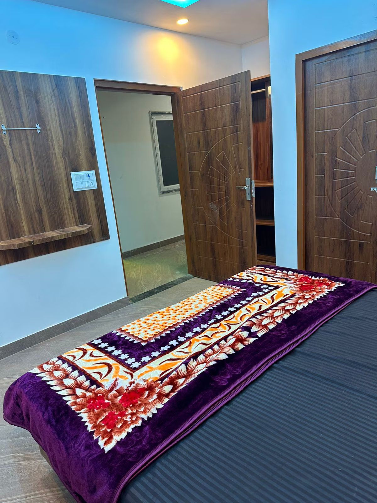 The ganga residency Deluxe Room 4