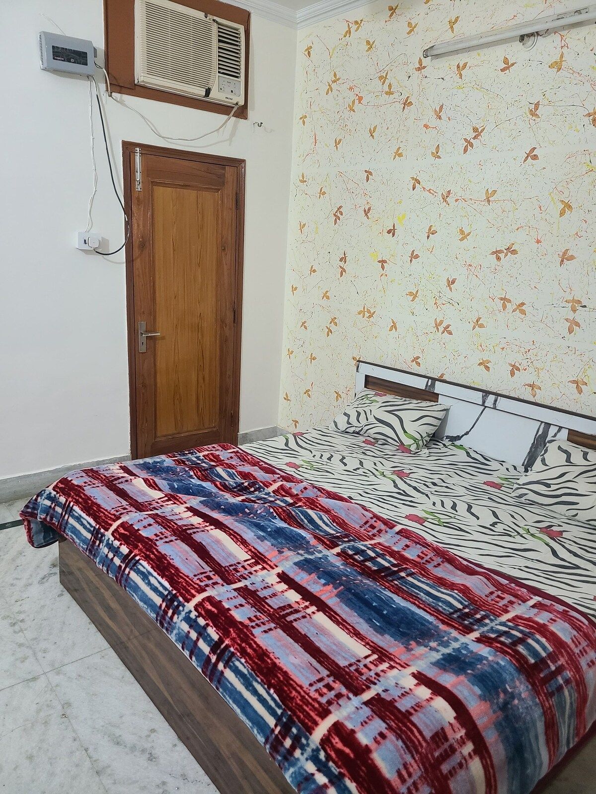 The Shri Krishnashrya Seva Sadan Standard Room 3