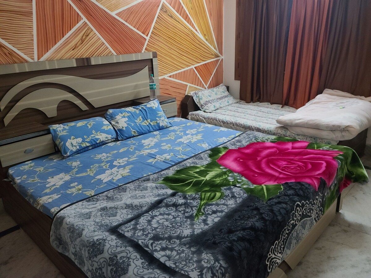 The Shri Krishnashrya Seva Sadan Standard Room 2