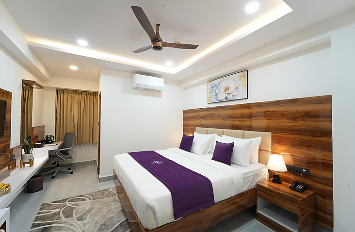 DELUXE DOUBLE OR TWIN