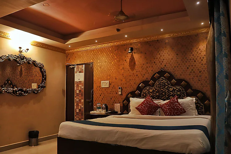 HAZARDUARI RESIDENCY Deluxe Room 2
