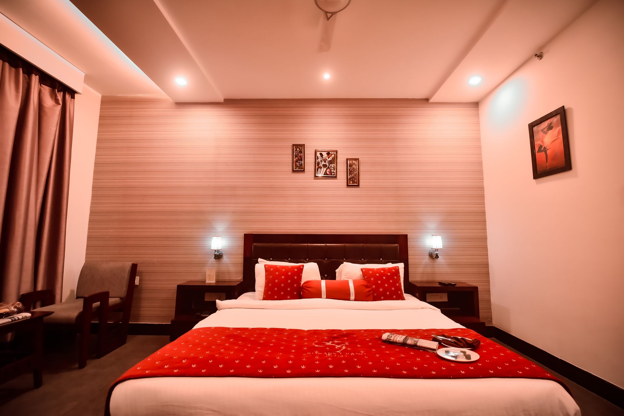  Konark Grand Hotel Deluxe Room 2