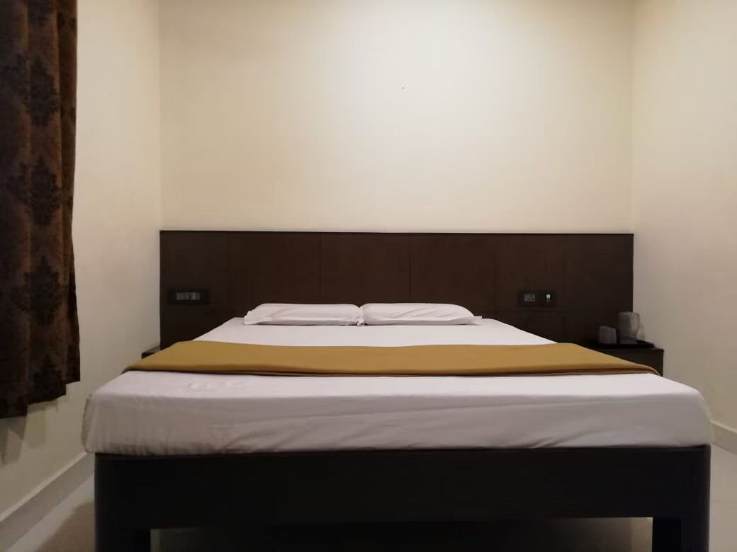 Hotel Orion Stay Deluxe AC 3