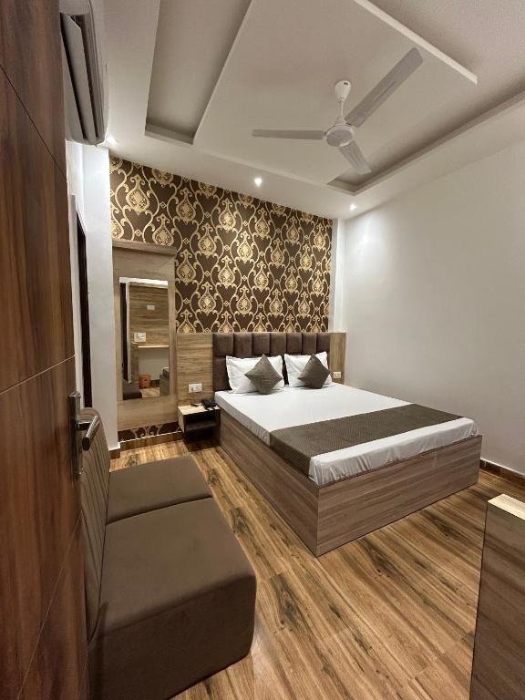 Super Deluxe Room with Window and Free Parking