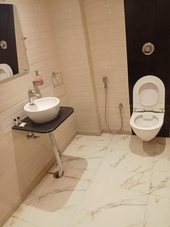 Chariot Inn Deoghar  Deluxe Room 5